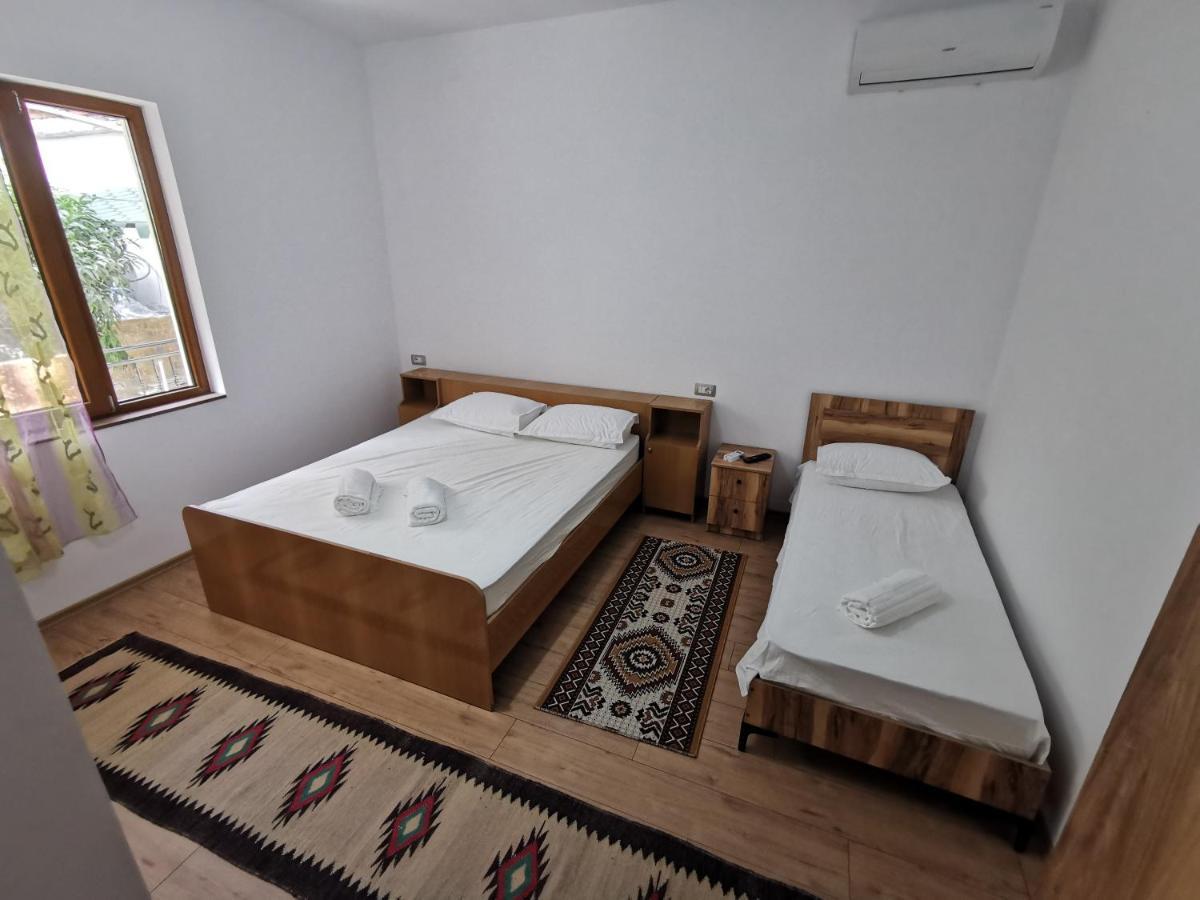 Bed and Breakfast Bujtina Valgent à Berat Extérieur photo