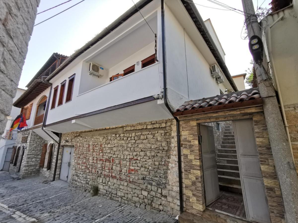 Bed and Breakfast Bujtina Valgent à Berat Extérieur photo