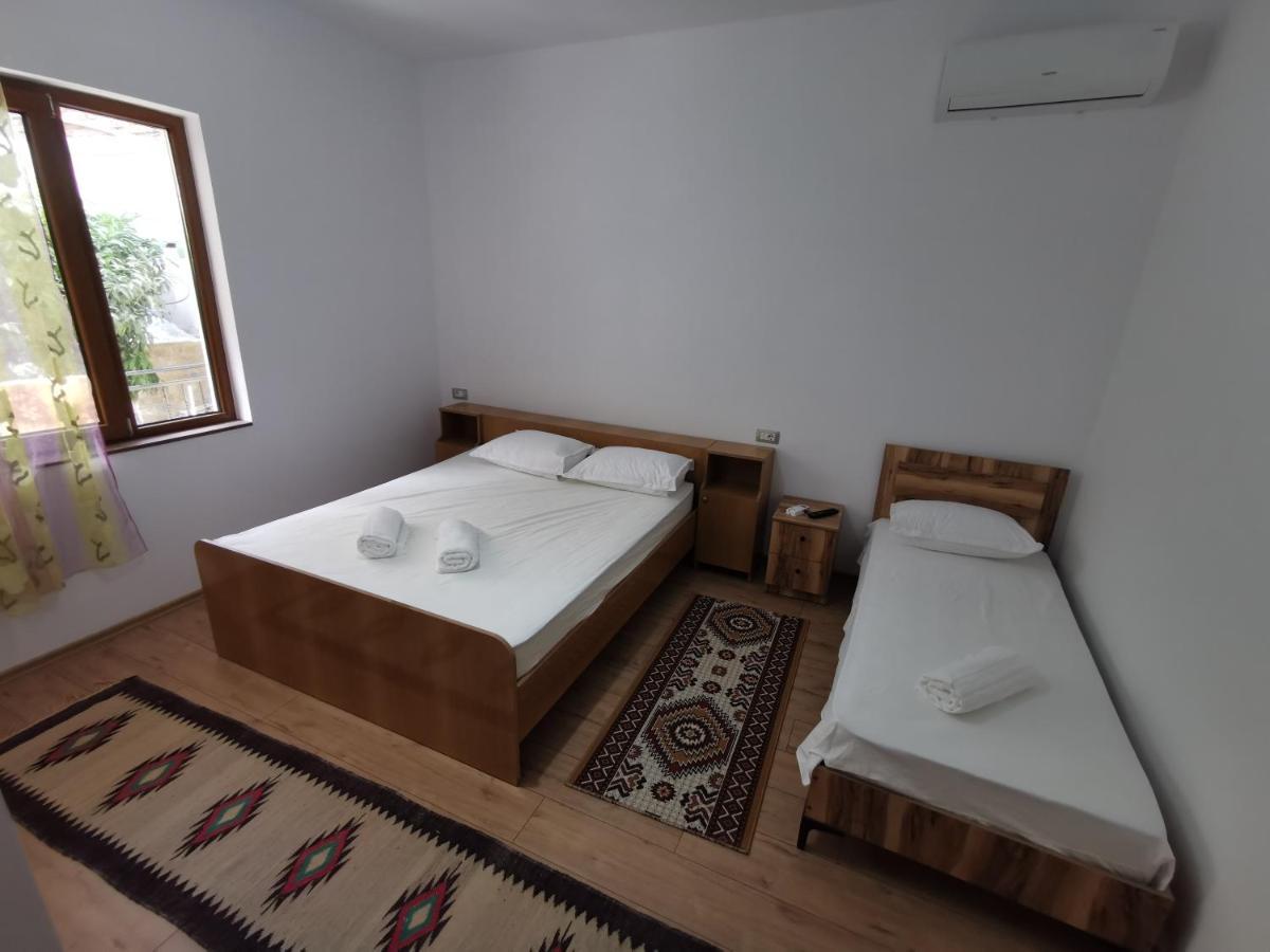 Bed and Breakfast Bujtina Valgent à Berat Extérieur photo
