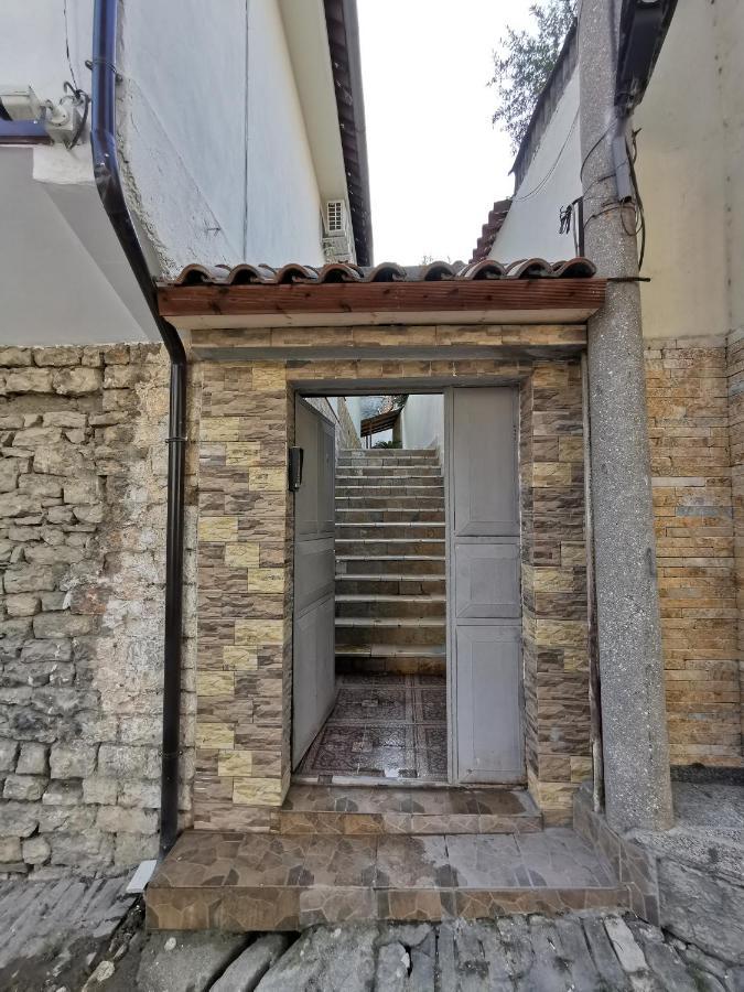 Bed and Breakfast Bujtina Valgent à Berat Extérieur photo